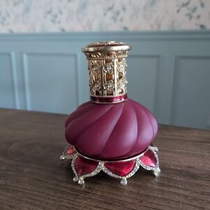 Alexandria Royal Frost Ruby Fragrance Lamp & Base Gold Rhinestone‎ Swirl Glass